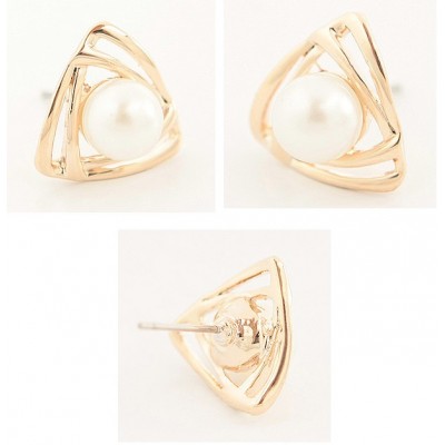 http://www.orientmoon.com/10214-thickbox/wanying-stylish-triangle-pearl-stud-earrings.jpg