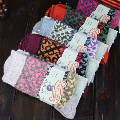 http://www.orientmoon.com/102443-thickbox/10pcs-lot-ethnic-style-women-winter-thickened-cony-hair-socks-room-socks-v-shape-mixed-colors.jpg