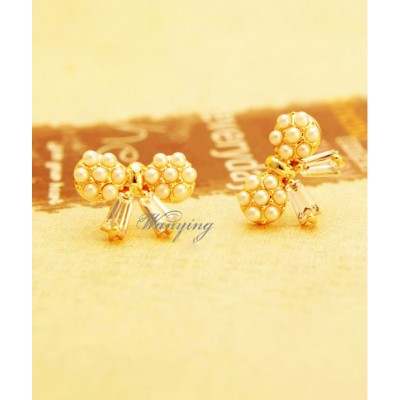 http://www.orientmoon.com/10249-thickbox/wanying-stylish-bowknot-pearl-stud-earrings.jpg