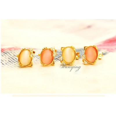 http://www.orientmoon.com/10288-thickbox/wanying-sweet-opal-cat-alloy-stud-earrings.jpg