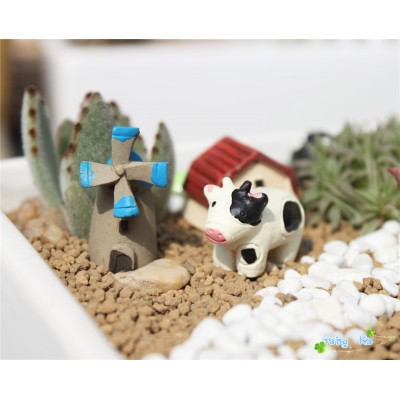 http://www.orientmoon.com/103500-thickbox/mini-garden-cow-action-figures-toy-3pcs-set.jpg