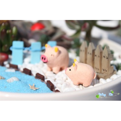 http://www.orientmoon.com/103509-thickbox/mini-garden-piggy-action-figures-toy-3pcs-set.jpg