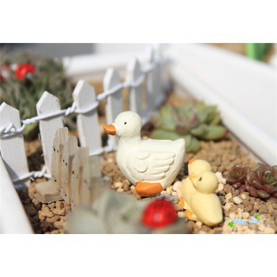 http://www.orientmoon.com/103513-thickbox/mini-garden-duck-action-figures-toy-3pcs-set.jpg