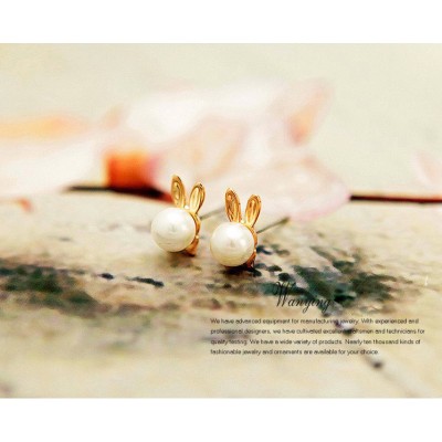 http://www.orientmoon.com/10408-thickbox/wanying-cute-pearl-rabbit-stud-earrings.jpg