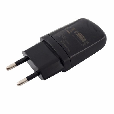 http://www.orientmoon.com/10536-thickbox/replacement-tcb250-5v-1a-eu-plug-adapters-for-htc.jpg