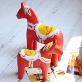 Wholesale - Zakka Hand Made Wood Crafts Coloured Drawing Home Decoration Red Horse 2Pcs Set