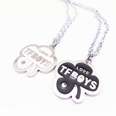 http://www.orientmoon.com/106235-thickbox/jewelry-lovers-neckla-created-infinity-chain-pendant-tfboys-four-leaf-clover-couple-necklace-2pcs-set-xl228.jpg