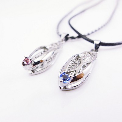 http://www.orientmoon.com/106379-thickbox/jewelry-lovers-neckla-created-infinity-chain-pendant-the-slippers-couple-necklace-2pcs-set-xl212.jpg