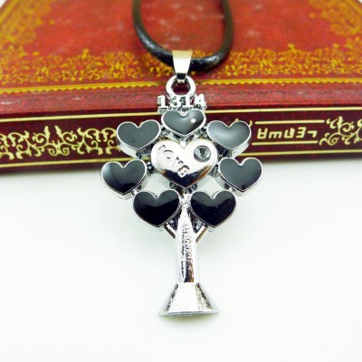 http://www.orientmoon.com/106525-thickbox/fashion-character-wolf-head-pendant-necklace-charm-chain-jewelry-for-men-dg127.jpg