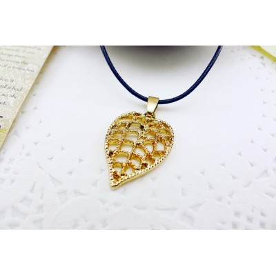 http://www.orientmoon.com/106598-thickbox/fashion-character-leaf-pendant-necklace-charm-chain-jewelry-for-women-x32.jpg