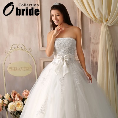 http://www.orientmoon.com/10677-thickbox/ball-gown-strapless-sweetheart-wedding-dresses-with-beaded-applique.jpg