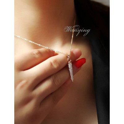 http://www.orientmoon.com/11130-thickbox/wanying-stylish-diamonds-alloy-choker-600075.jpg