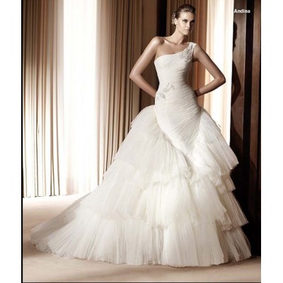 http://www.orientmoon.com/11307-thickbox/new-mermaid-one-shoulder-wedding-dress-with-sweep-train.jpg