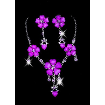 http://www.orientmoon.com/11377-thickbox/flower-ladies-jewelry-set-including-necklace-and-earrings.jpg