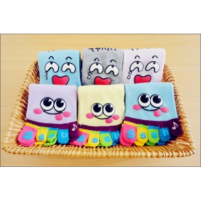 http://www.orientmoon.com/12419-thickbox/cute-cartoon-face-toe-socks.jpg