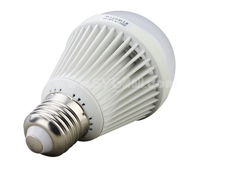 E27 AC100-240V 50Hz 7W 560LM White Light Energy Saving LED Bulb