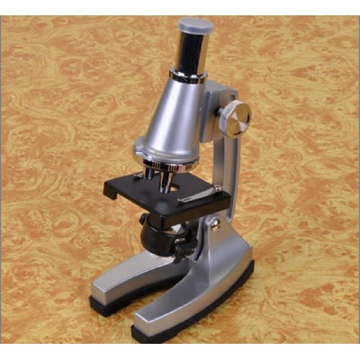 http://www.orientmoon.com/15761-thickbox/750x-student-microscope-with-light.jpg