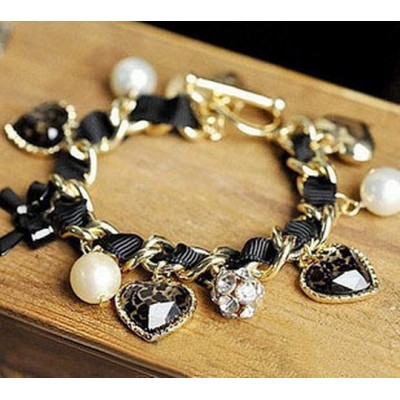 http://www.orientmoon.com/16060-thickbox/ribborn-faddish-diamnods-leopard-peach-heart-pearl-bowknot-pendants-bracelet-tk060.jpg