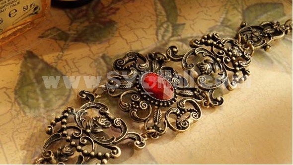Vintage Palace Hollow Ruby Carve Bracelet (TB363)