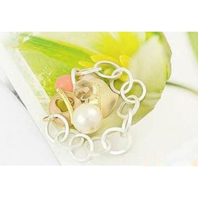 http://www.orientmoon.com/16134-thickbox/stylish-peach-heart-pearl-bracelet-tb84.jpg