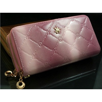 http://www.orientmoon.com/17503-thickbox/trendy-check-pattern-zipper-long-women-wallet.jpg