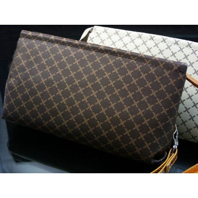 http://www.orientmoon.com/17527-thickbox/korean-style-rectangle-zipper-women-wallet.jpg