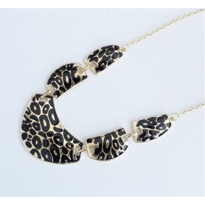 http://www.orientmoon.com/17750-thickbox/stylish-exaggerated-leopoard-necklace-tf155.jpg