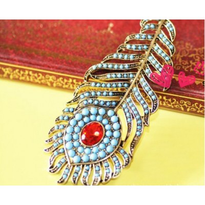 http://www.orientmoon.com/17803-thickbox/vintage-palace-feather-alloy-necklace.jpg