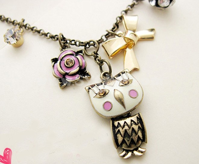 Koera Vintage Owl & Bowknot Diamonds Pendants Necklace (TA50)