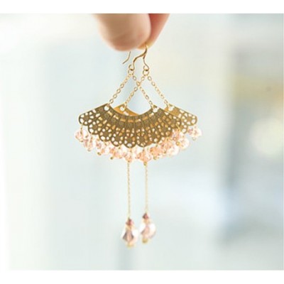 http://www.orientmoon.com/17924-thickbox/exquisite-fan-shaped-crystal-earring.jpg