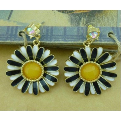 http://www.orientmoon.com/17960-thickbox/hot-sale-stylish-elegant-diamonds-flora-earring.jpg