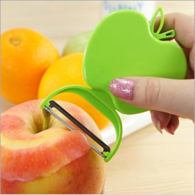 http://www.orientmoon.com/18854-thickbox/apple-shaped-peeler.jpg