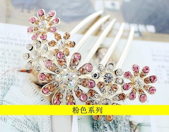 Gorgeous Alloy With Rhinestone Hair Combs