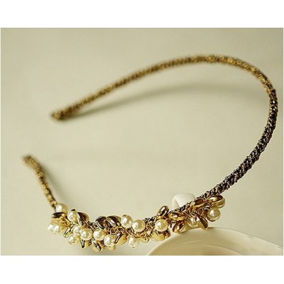 http://www.orientmoon.com/19429-thickbox/tk079-korean-style-shining-pearl-headband.jpg