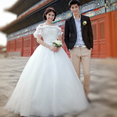 http://www.orientmoon.com/20000-thickbox/mtf-sabrina-bateau-stylish-korea-princess-wedding-dress.jpg