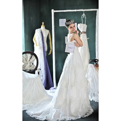 http://www.orientmoon.com/20042-thickbox/mtf-new-arrival-lace-beading-strapless-train-wedding-dress-h935.jpg