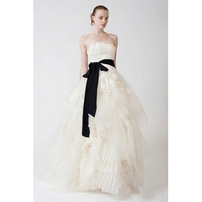 http://www.orientmoon.com/20198-thickbox/mtf-classic-strapless-wedding-dress-with-sash-s960.jpg
