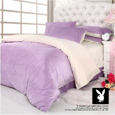 http://www.orientmoon.com/22093-thickbox/playboy-4-piece-velvet-bedding-set.jpg