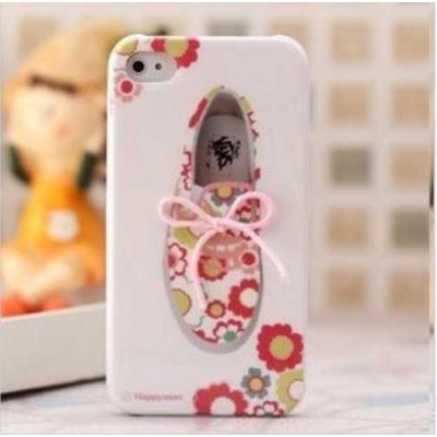 http://www.orientmoon.com/24053-thickbox/3d-shoelace-design-case-for-iphone-4-4s.jpg