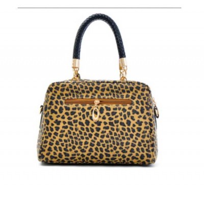 http://www.orientmoon.com/27614-thickbox/fashion-leopard-print-paillette-hand-bag.jpg