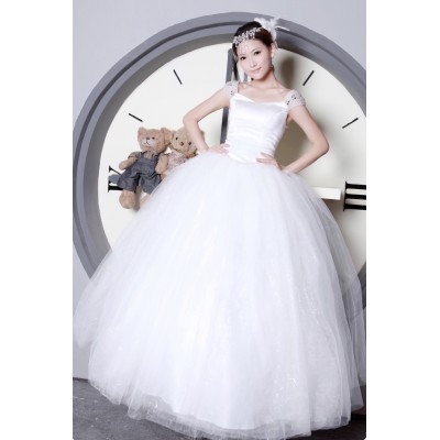 http://www.orientmoon.com/37218-thickbox/a-line-ball-gown-halter-tulle-lace-up-wedding-dress.jpg
