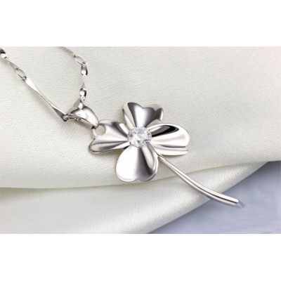 http://www.orientmoon.com/37544-thickbox/four-leaf-clover-shaped-cupronickel-pendent.jpg