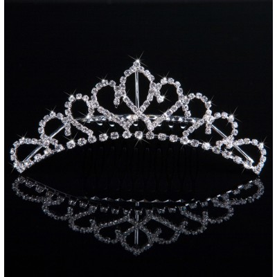 http://www.orientmoon.com/42226-thickbox/lovely-rhinestone-splash-wedding-tiara.jpg