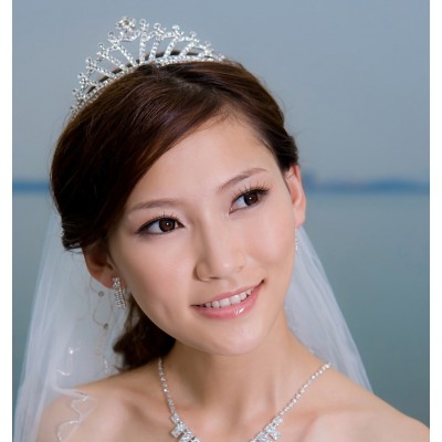 http://www.orientmoon.com/42253-thickbox/crown-pattern-shiny-alloy-rhinestone-bridal-tiara-13.jpg