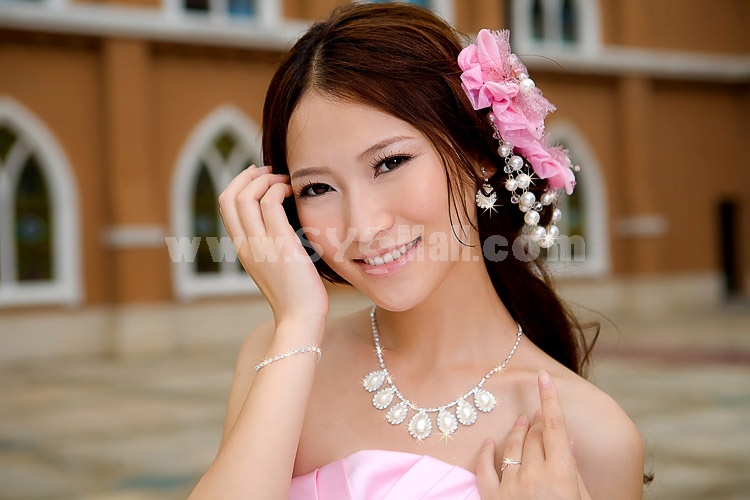 Shiny Design Alloy & Rhinestone & Pearl Women's Jewelry Set Including Necklace, Earrings