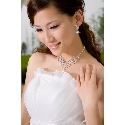 http://www.orientmoon.com/42289-thickbox/shiny-design-alloy-rhinestone-women-s-jewelry-set-including-necklace-earrings.jpg