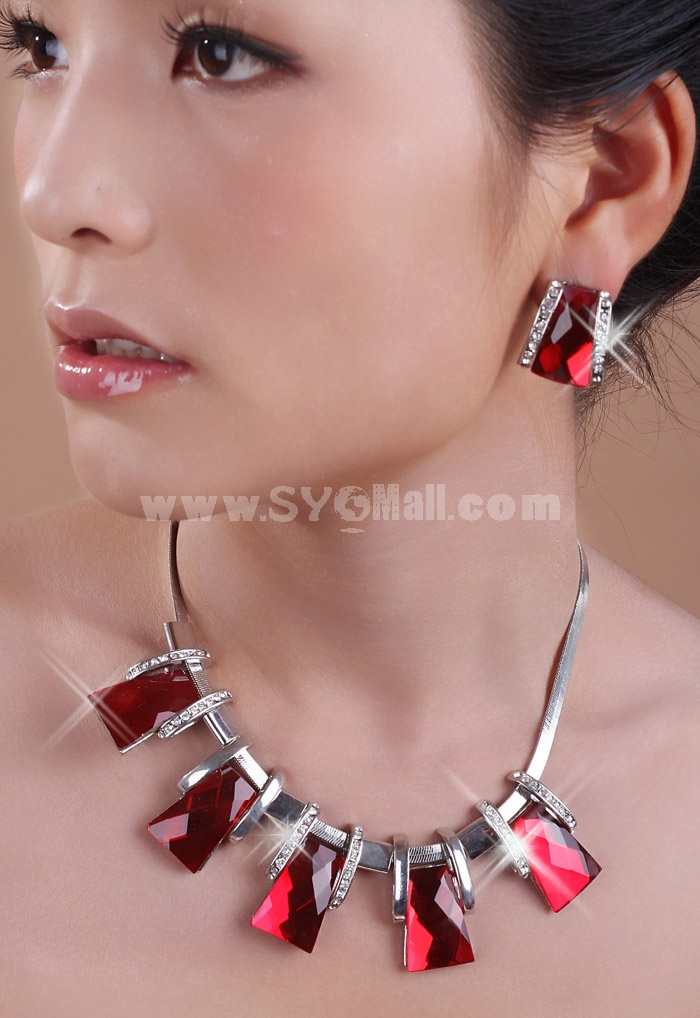 Exaggerate Shiny Design Alloy & Rhinestone Women's Jewelry Set Including Necklace, Earrings