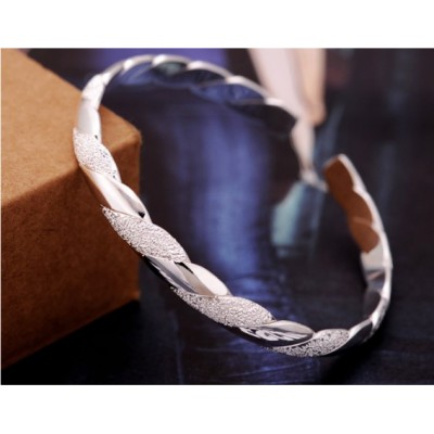 http://www.orientmoon.com/48043-thickbox/silver-plating-spiraling-stripe-women-s-bracelet.jpg