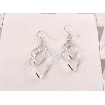 http://www.orientmoon.com/48117-thickbox/tassels-designed-silver-plating-ear-drop.jpg