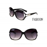 Wholesale - Sunglasses for Women Oversized Frame Fashion Retro Black (YJ615)